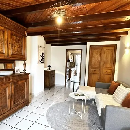Prázdninový dům Maison De Village, Route Des Lacs