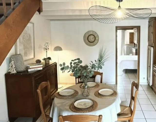 別荘 Maison De Village, Route Des Lacs