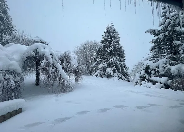 Maison De Village, Route Des Lacs *