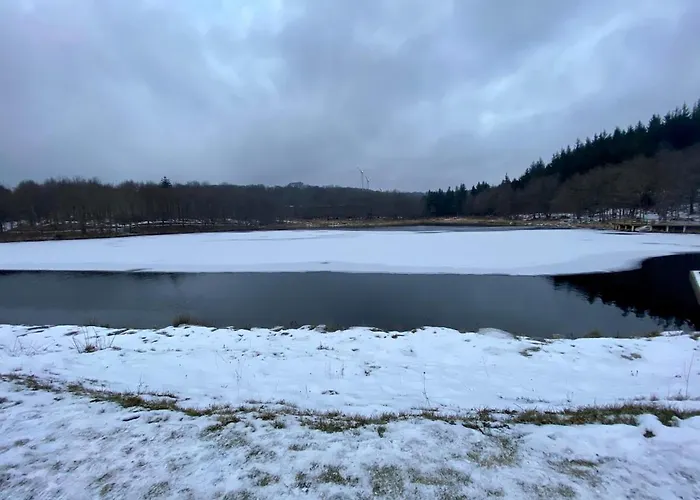 Maison De Village, Route Des Lacs Le Bez