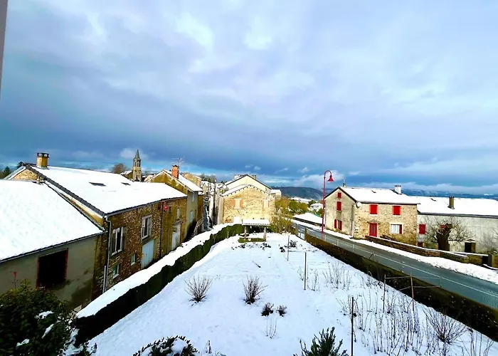 Maison De Village, Route Des Lacs Le Bez